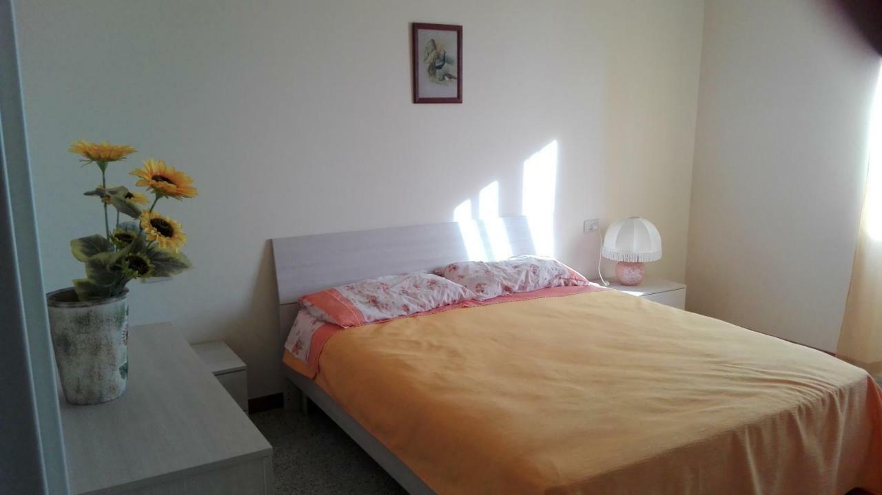 Acasadivalentina Villa Maranola Luaran gambar